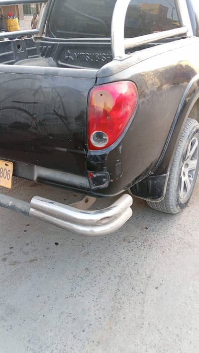 Mitsubishi l200 2006