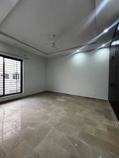 3 MARLA NON FURNISHED OFICE FOR RENT IN BAHRIA TOWN LAHORE