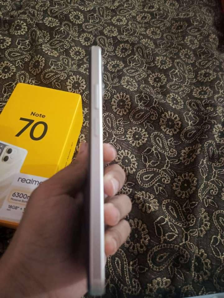 Realme Note 70 3