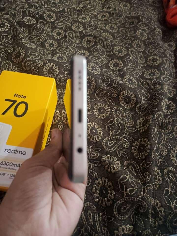 Realme Note 70 4