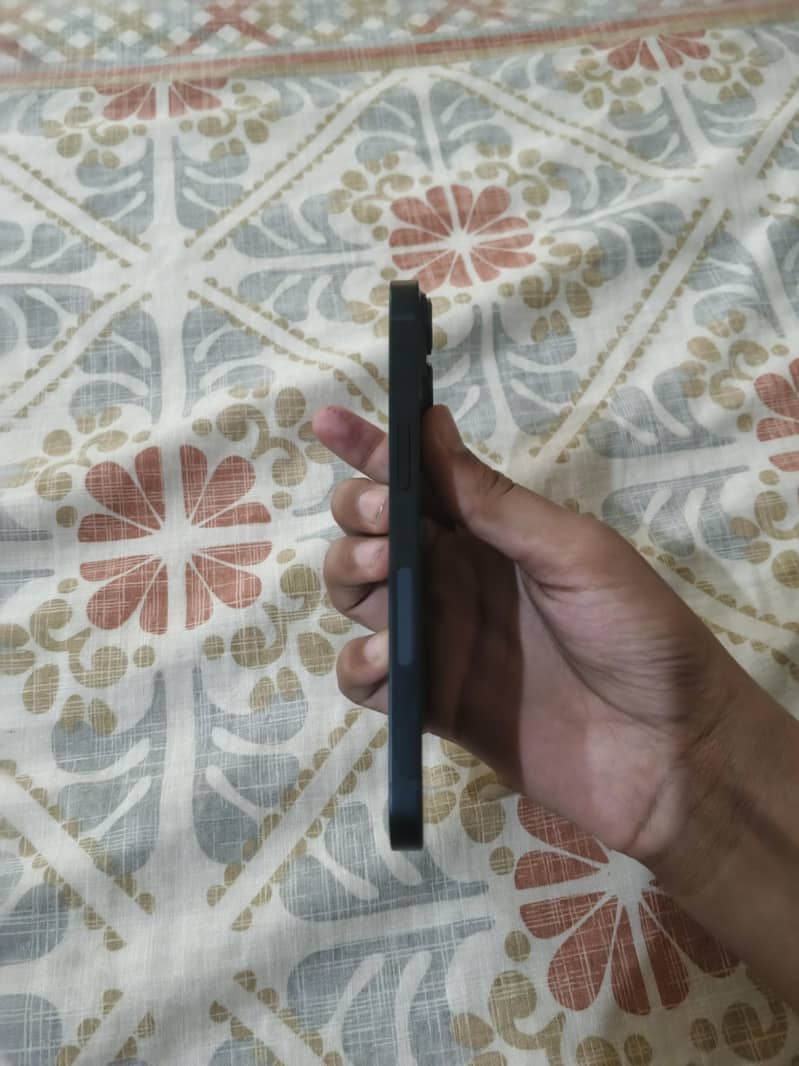 Apple iPhone 14 1