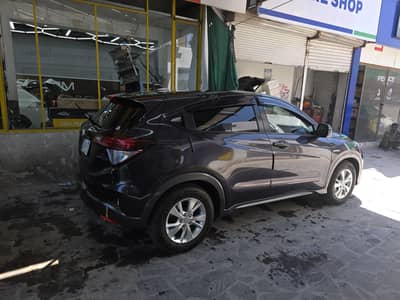 Honda Vezel 2016