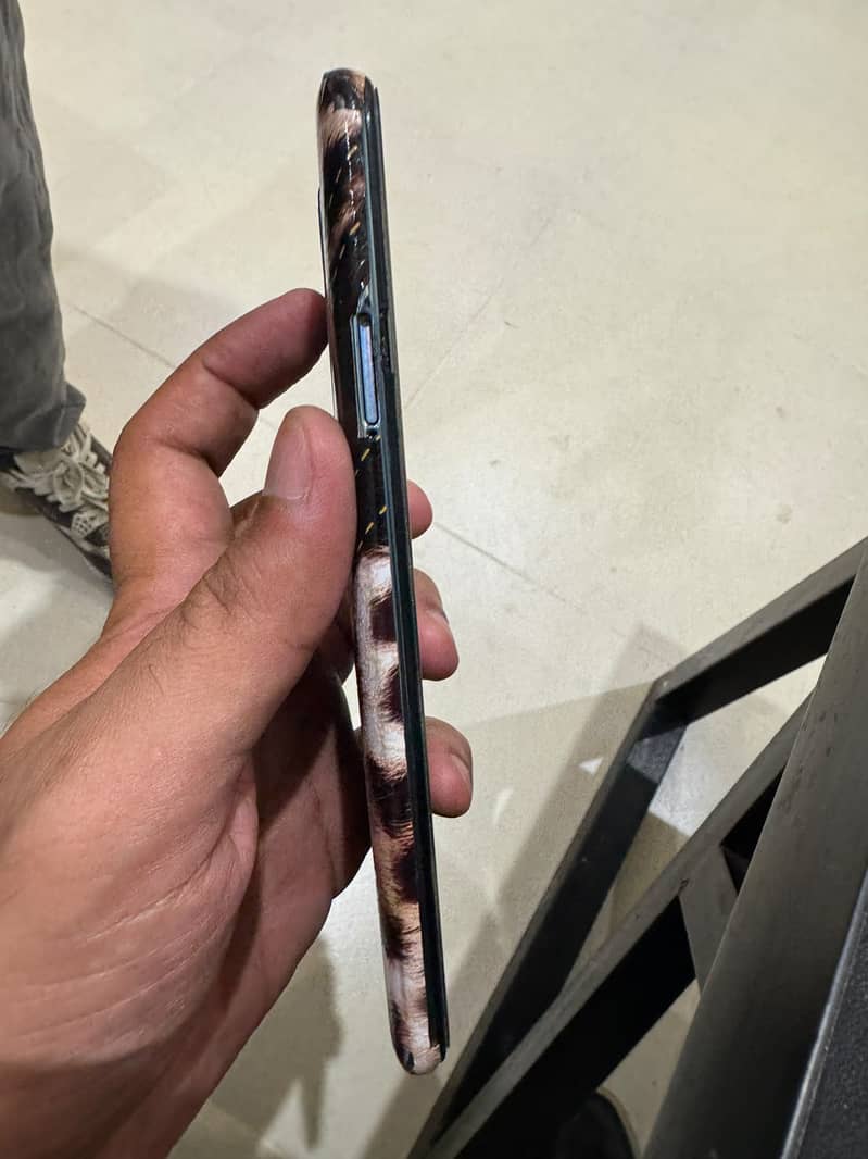 Tecno CAMON 15 Pro 4