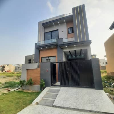 Modern Design 5 Marla 3 Bed House Available For Sale In Paragon City