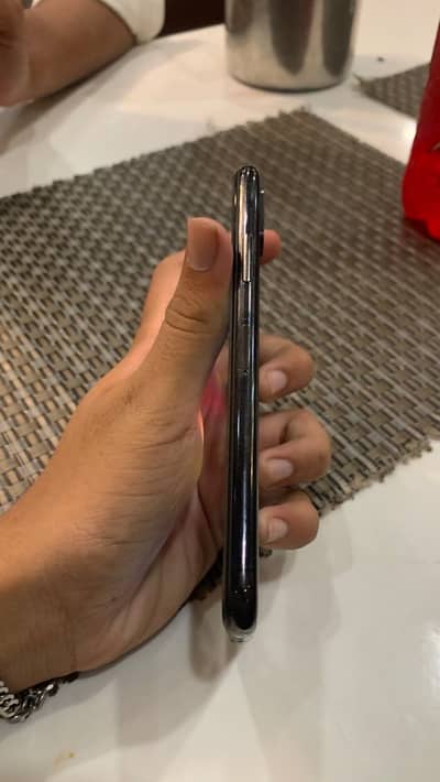 Apple iPhone XS