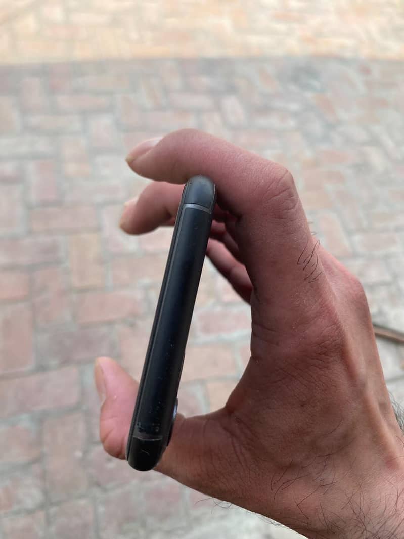 Apple iPhone 11 5