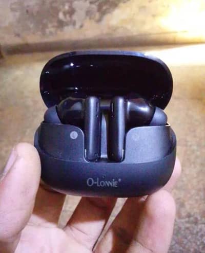 O-Lonnie Round N12 original Earbuds contact 03244063749 whatsapp only