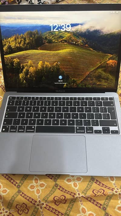 Macbook Air M1 2020 8GB 256GB SSD 10/10