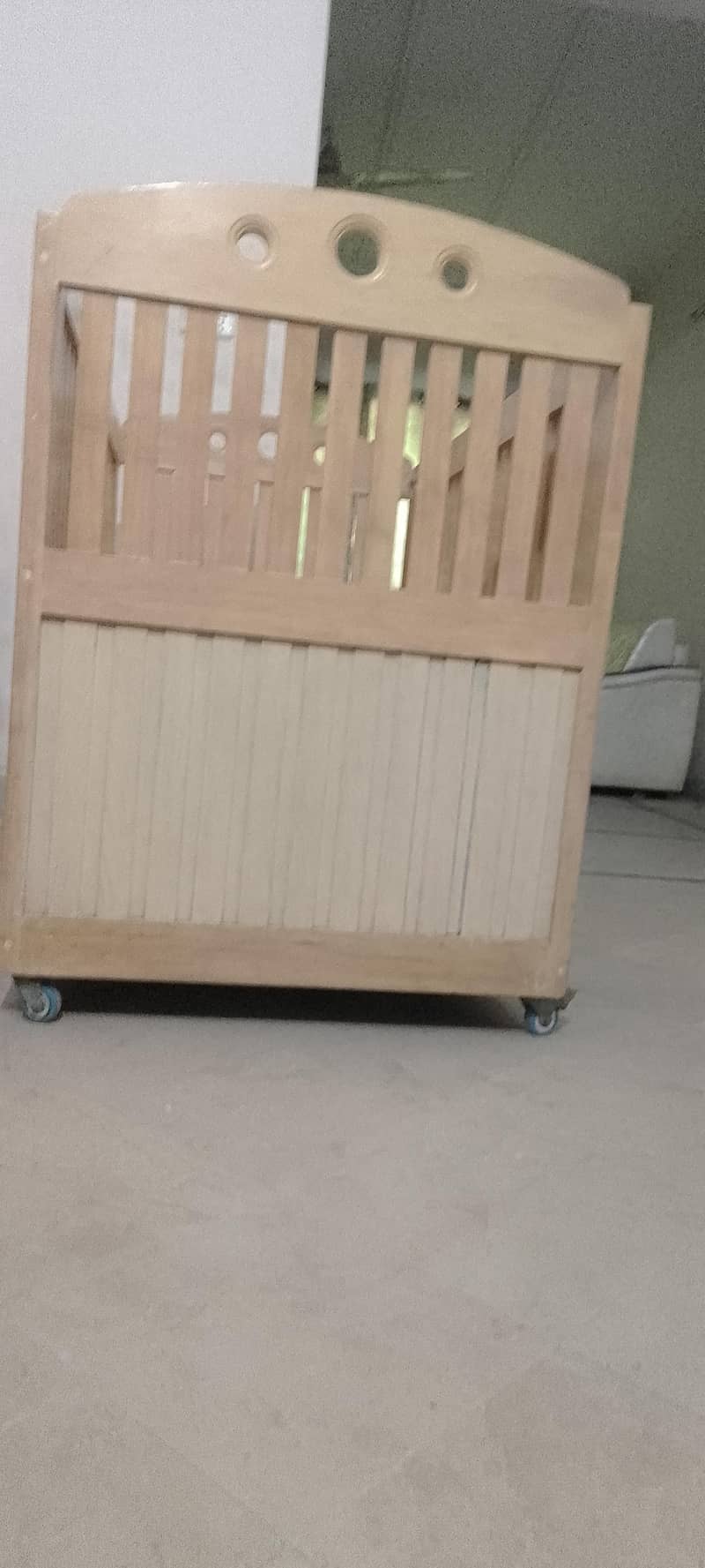 Baby cot 2