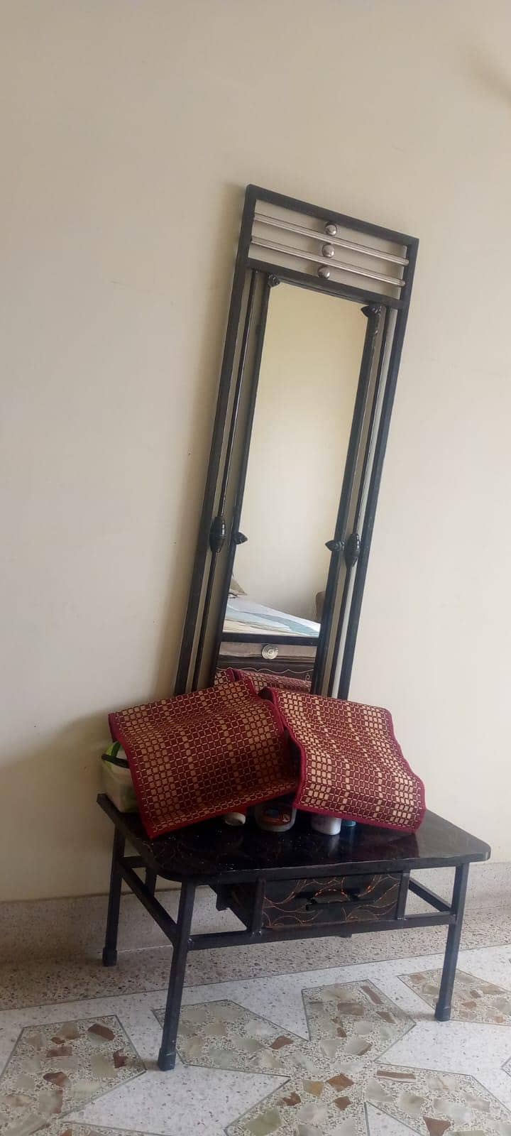 Dressing Table 1