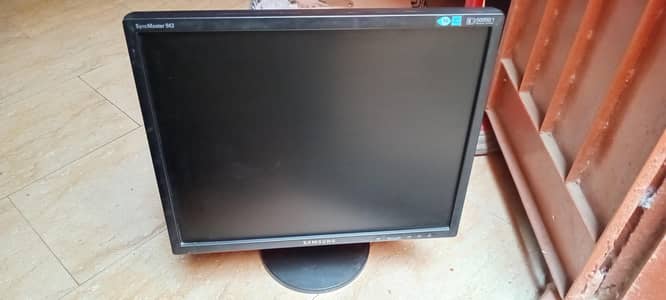 Samsung 943BT-2 | 19" 1280x1024 1280 x 1024