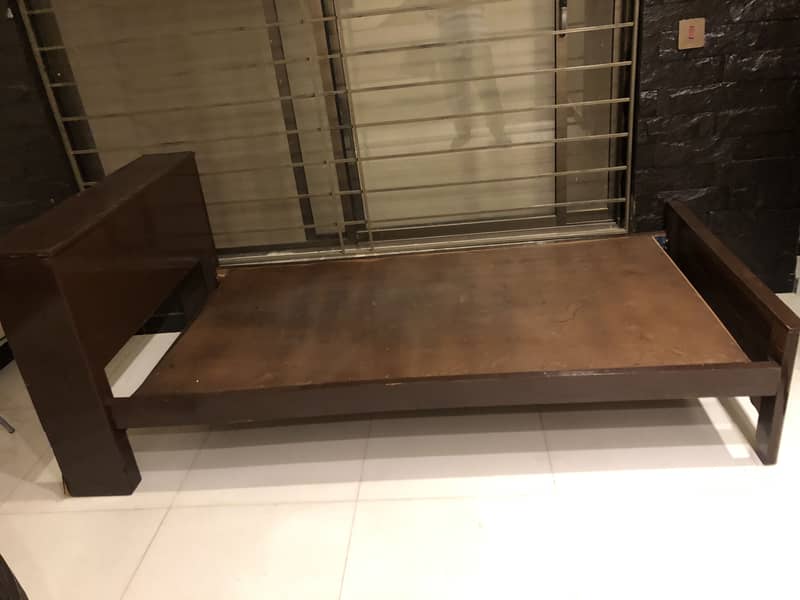 Solid wood single bed with storage compartment 1