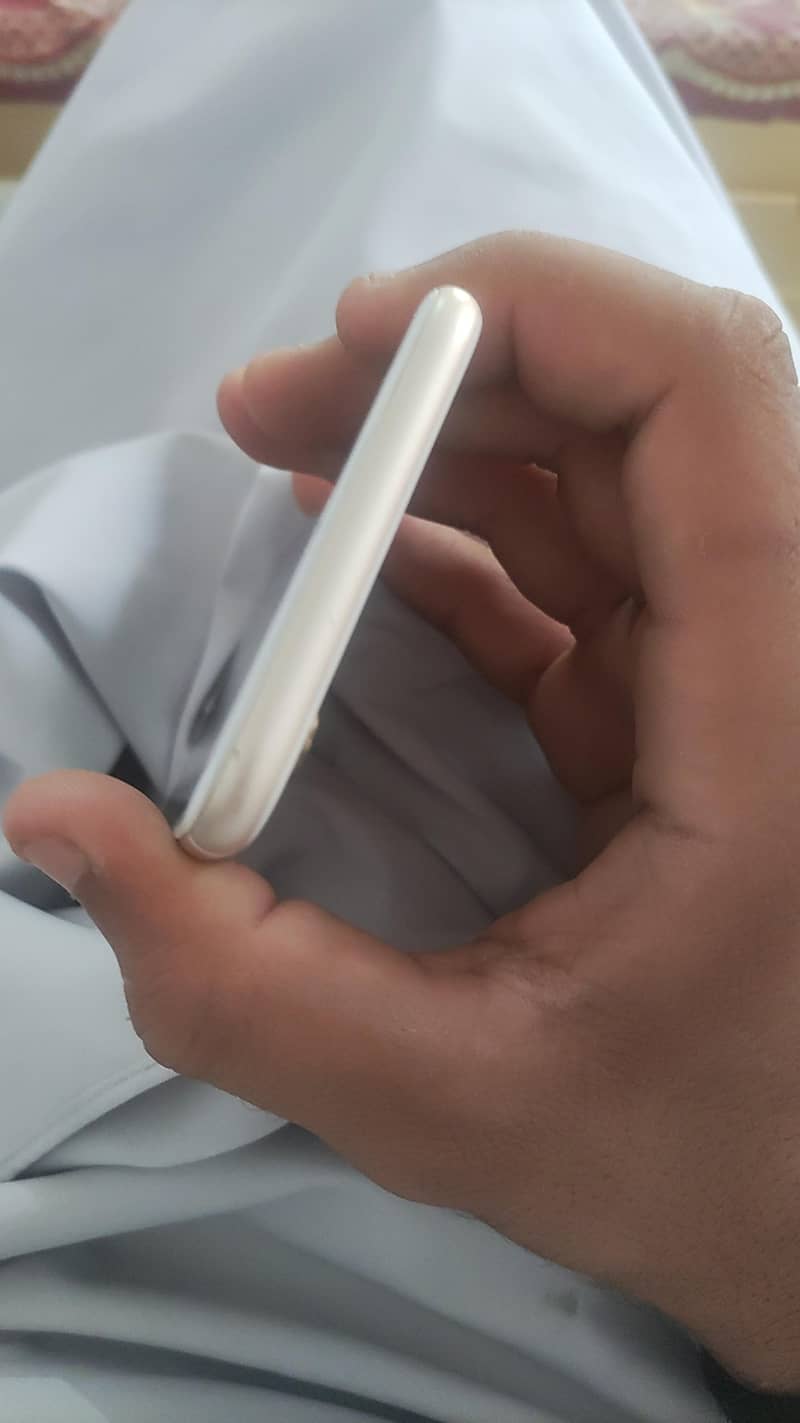 Apple iPhone 6 5