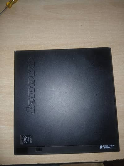 Lenovo ThinkCenter M93p