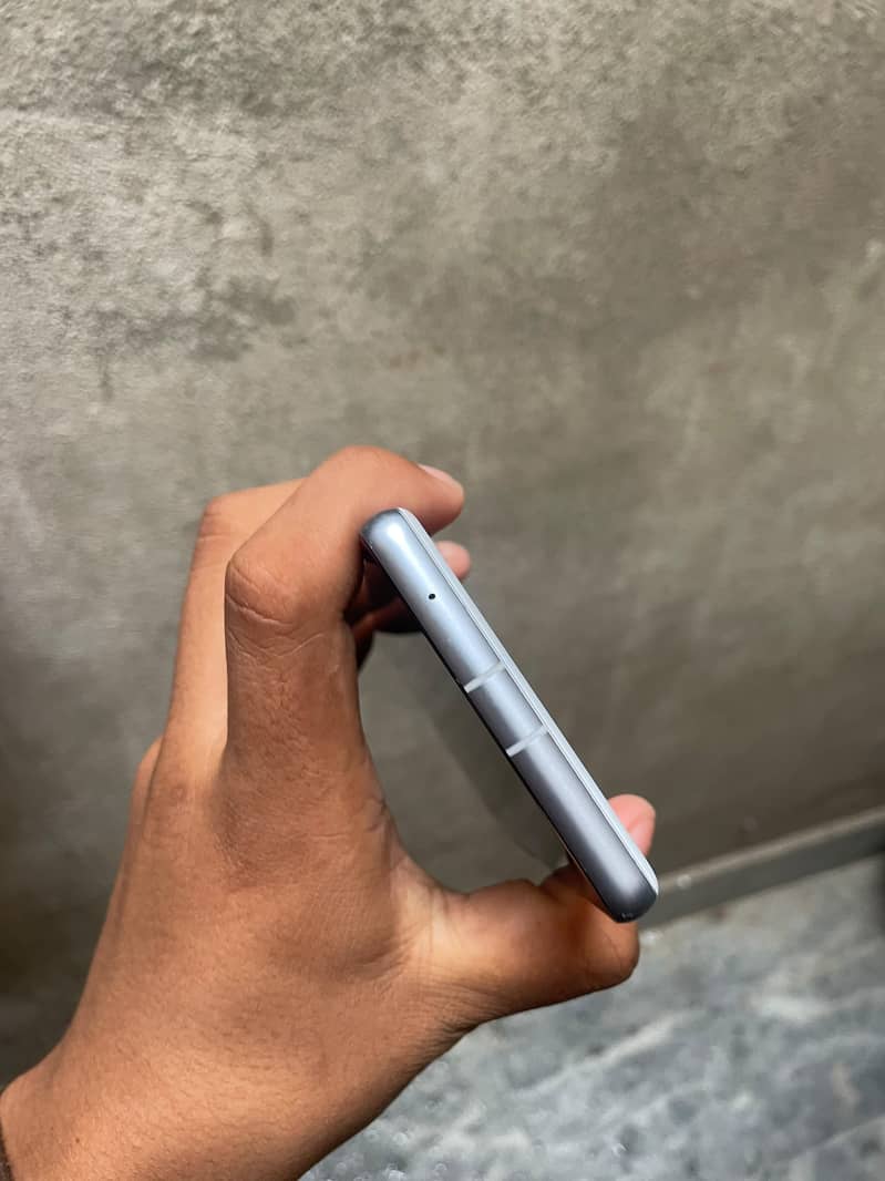 Google Pixel 7a 3