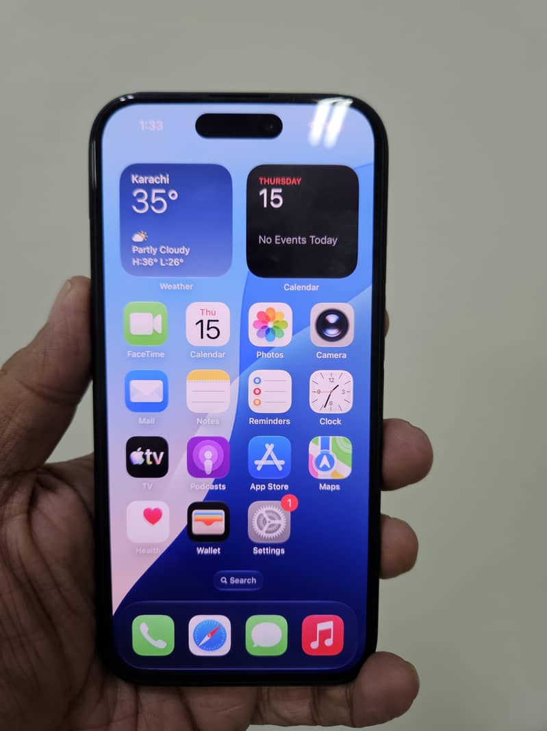 Apple iPhone 16 0