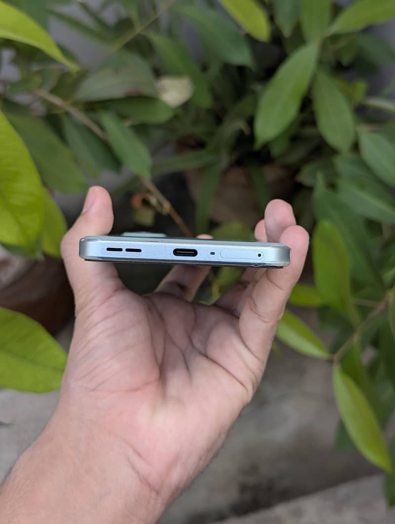 One Plus Ace 2V 6