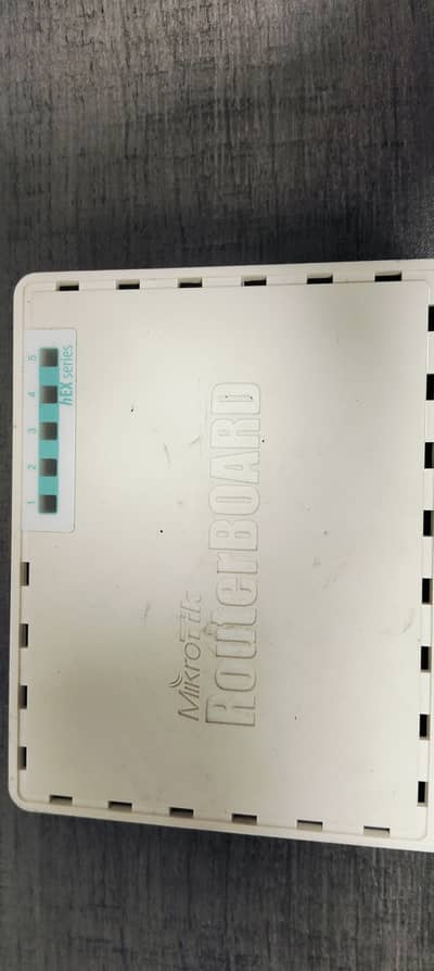 Router RB750R2 used and faulty