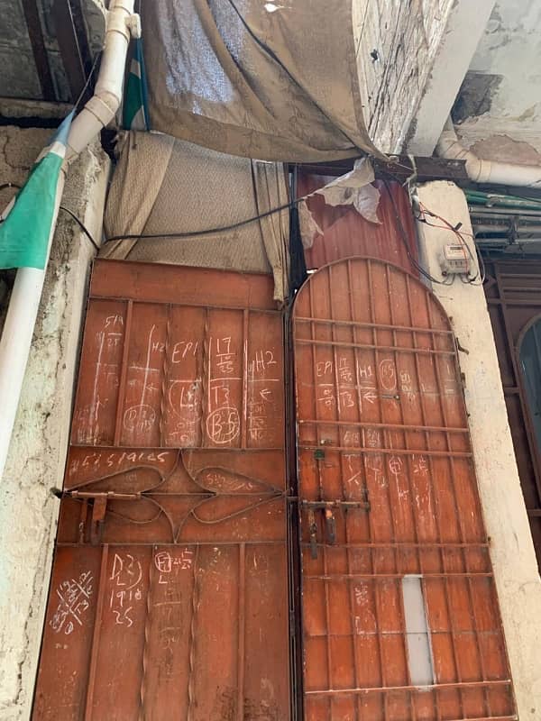 30 Square Yards House Ideally Situated In Punjab Colony - Houses ...