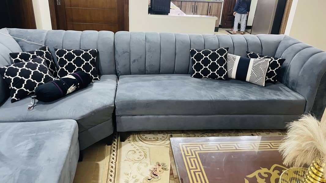 Sofa set 0