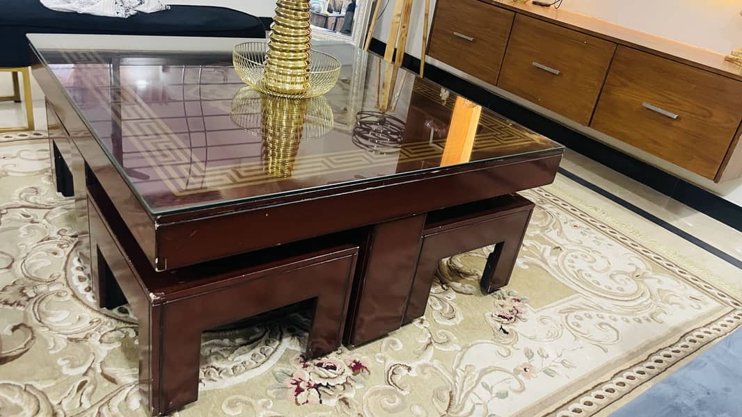 Table set with four stool sets 0
