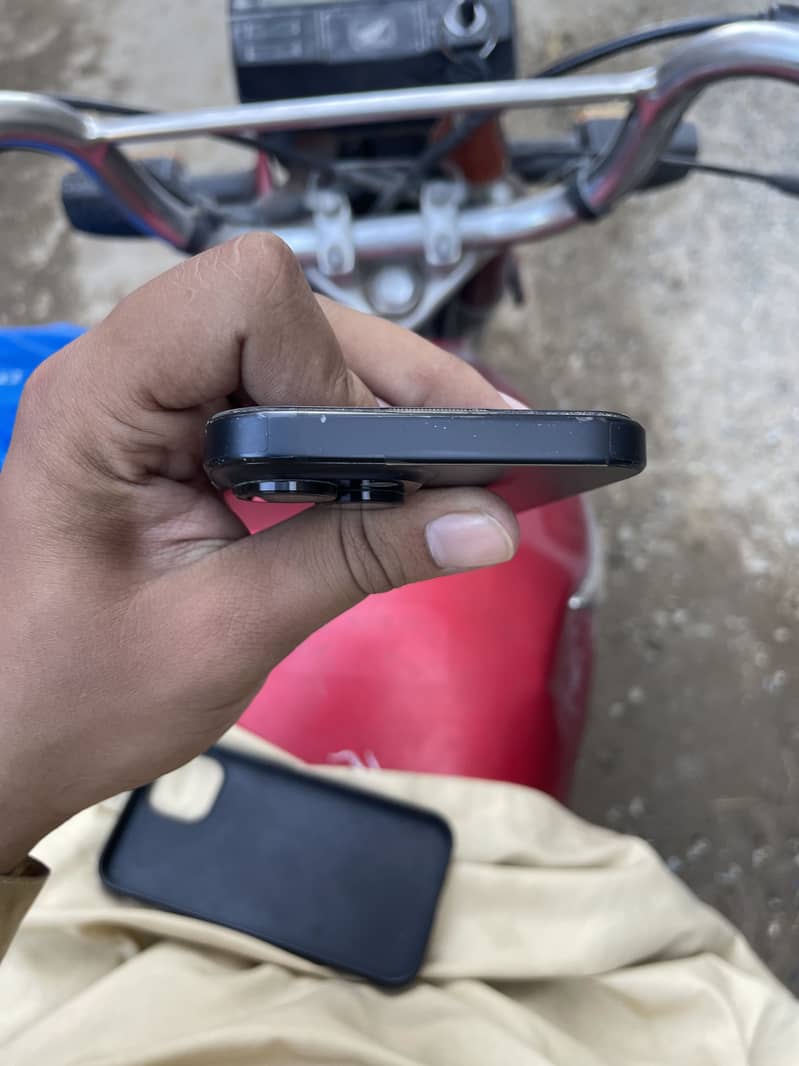 Apple iPhone15 5