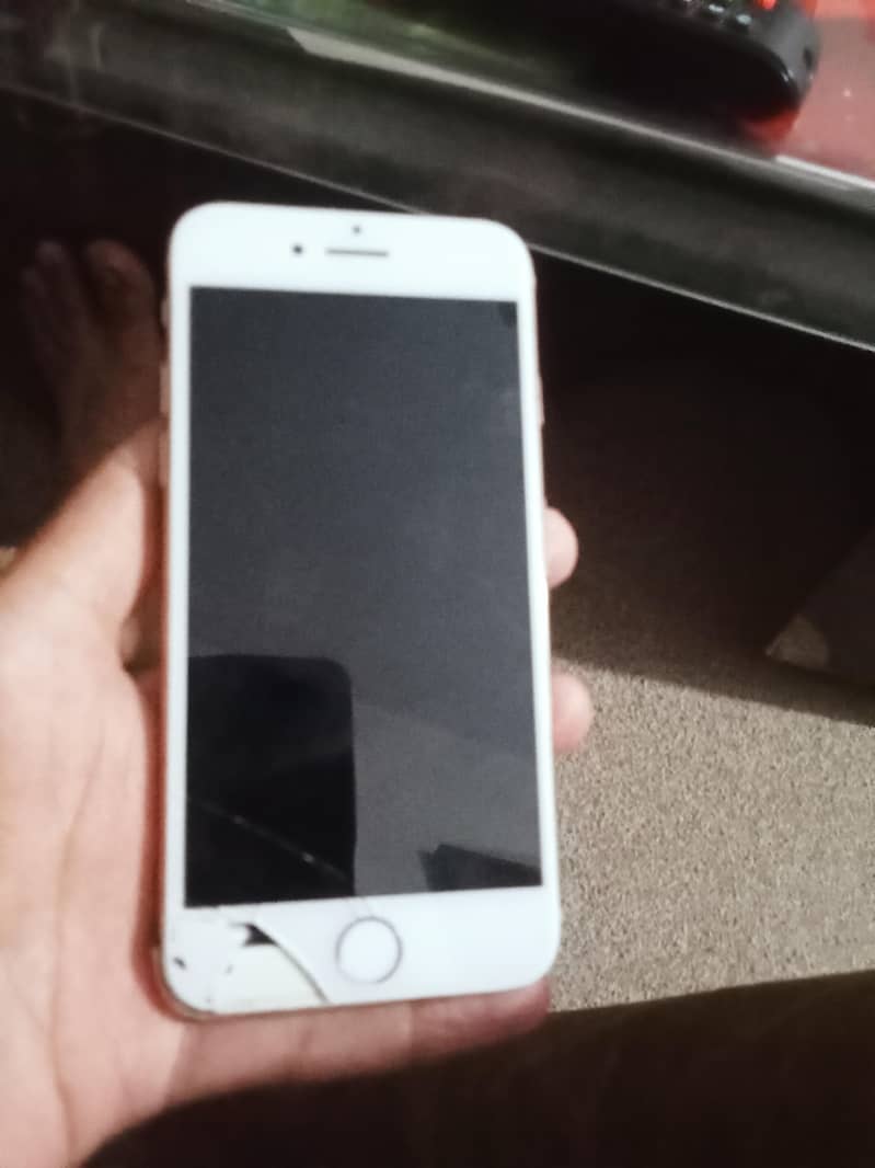 Apple iPhone 8 0