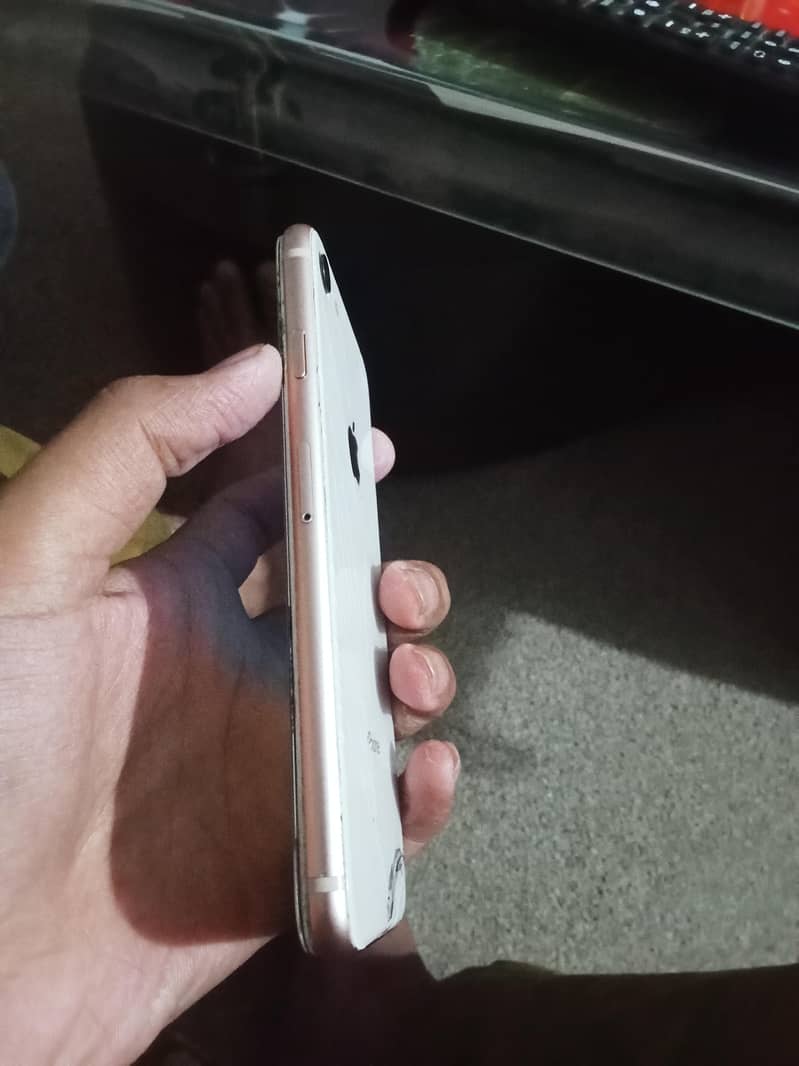 Apple iPhone 8 2