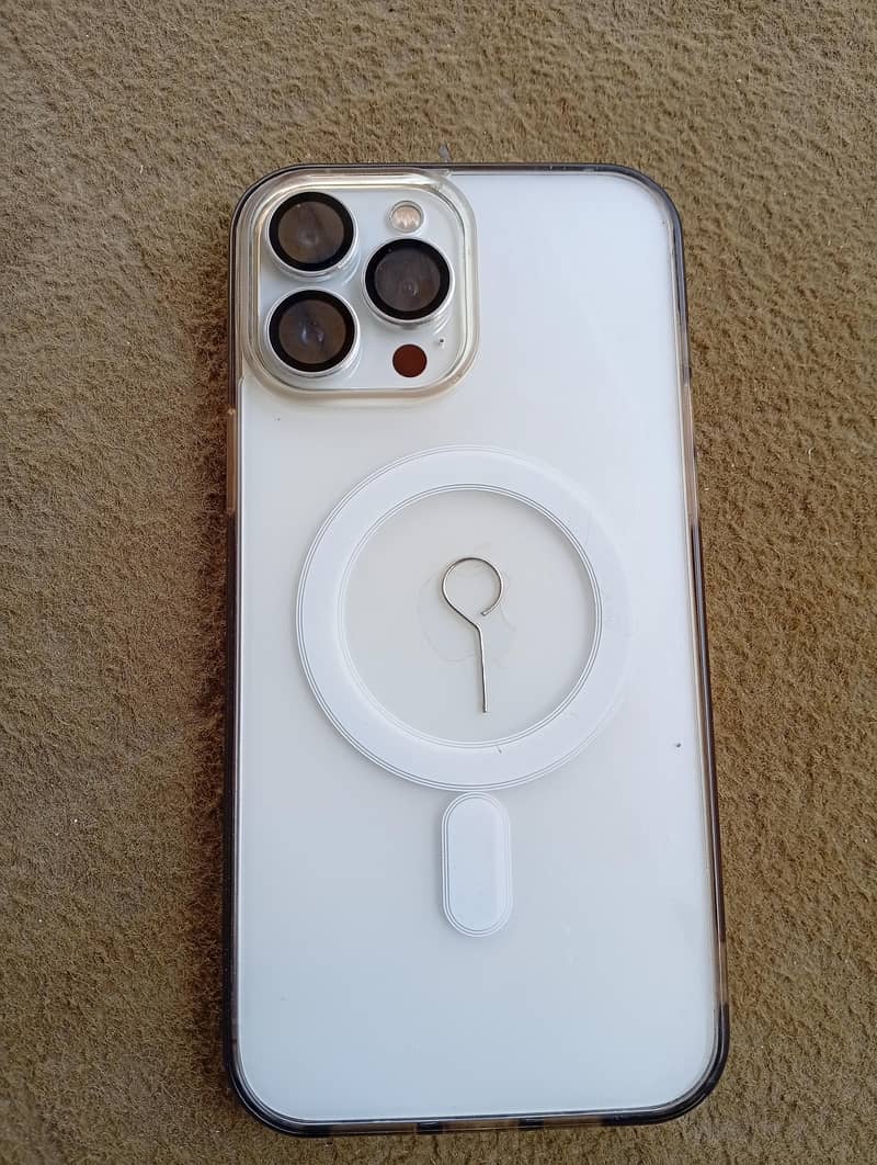 iPhone 13 Pro Max 0