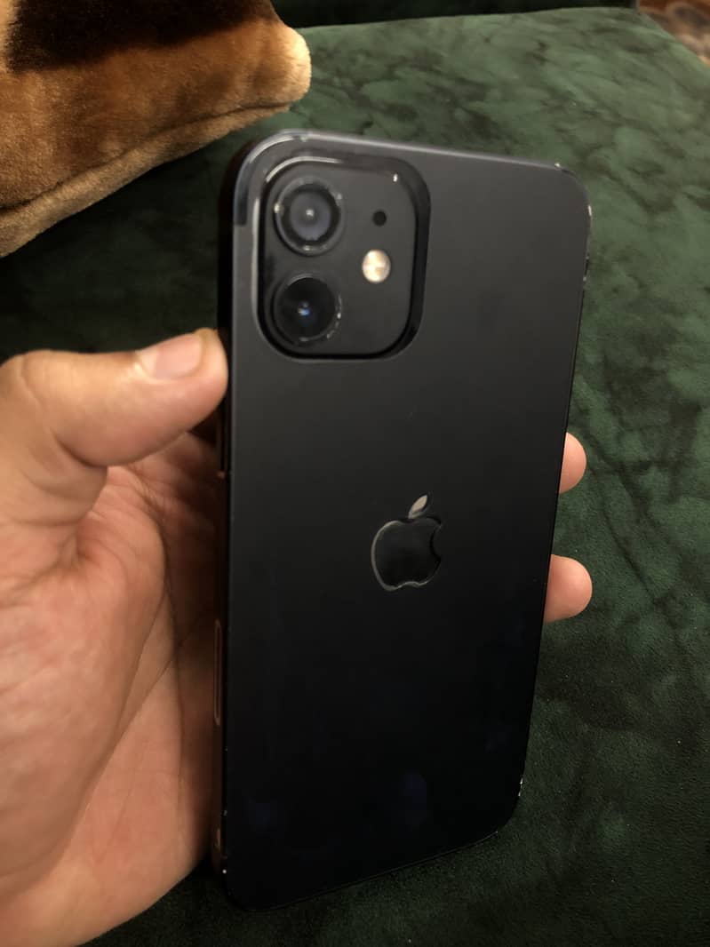 Apple iPhone 12 3