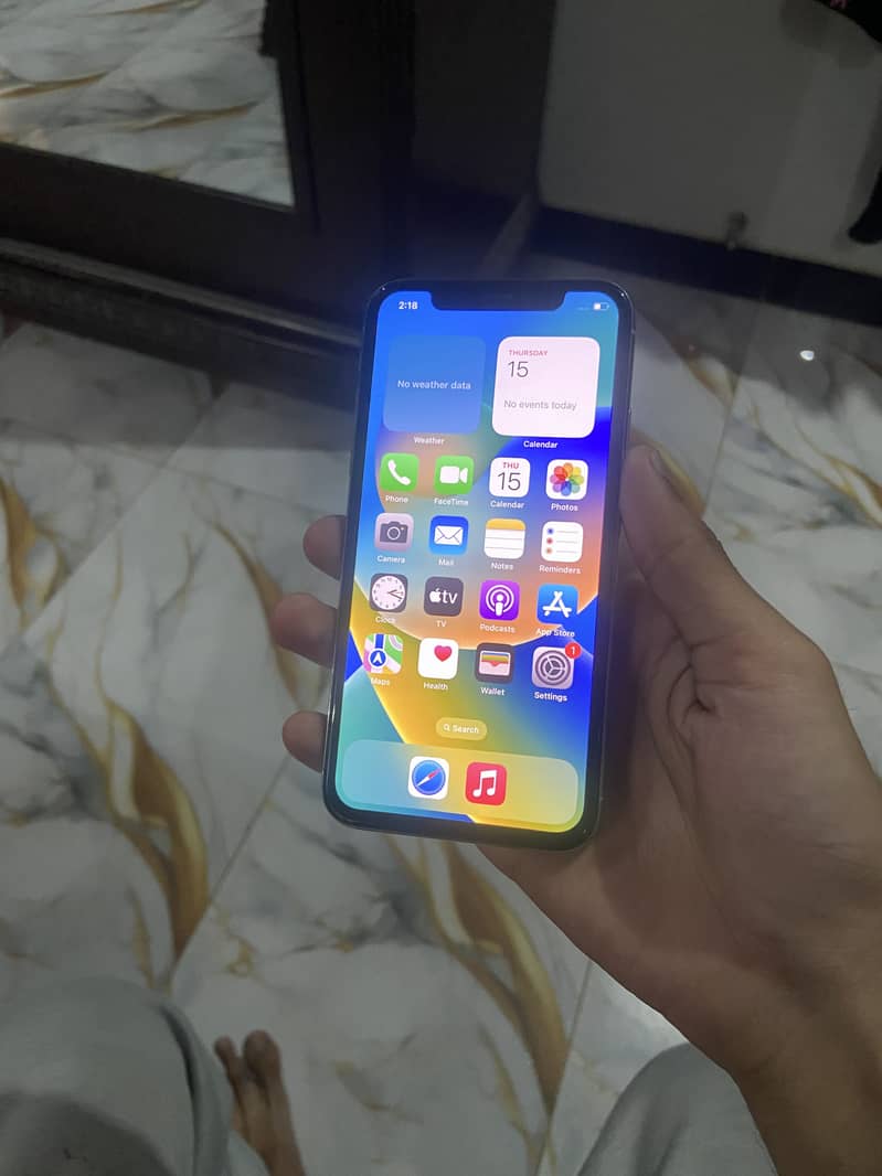Apple iPhone X 0