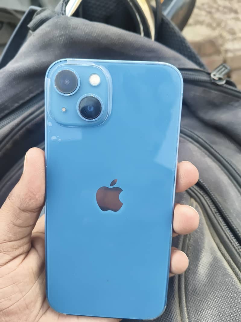 Apple iPhone 13 0