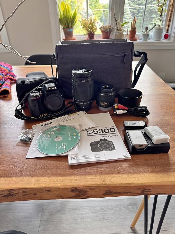 DSLR camera Nikon 1