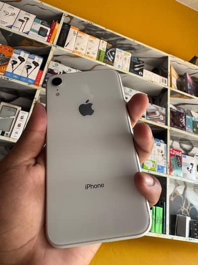 Apple iPhone XR