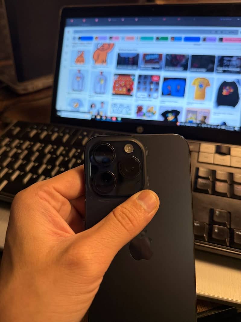 Apple iPhone 15 Pro Max 1