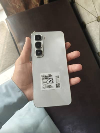 Infinix HOT 60i 128GB Storage | 6GB RAM for sale in Chungi Amar Sidhu