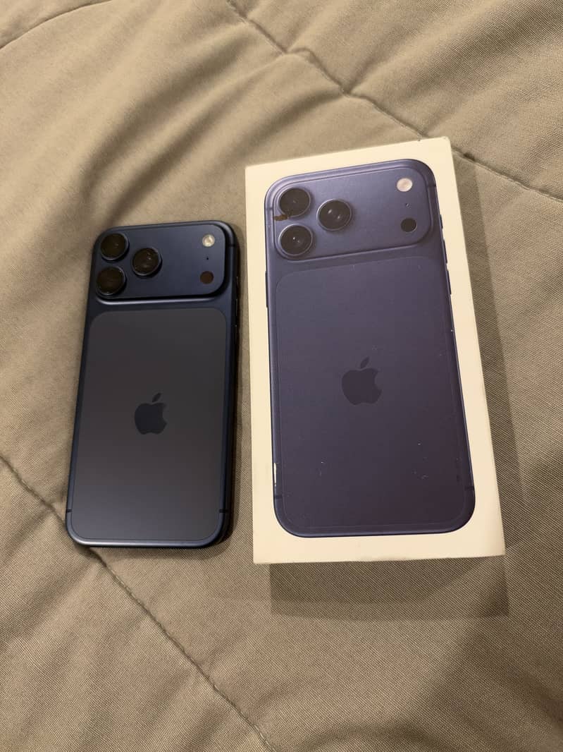Apple iPhone 17 Pro Max 0
