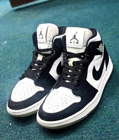 Nike air Jordan glow in the dark .