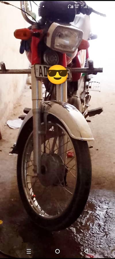 Hi speed motorcycle 70 cc for sale, 10 by 10 condition.