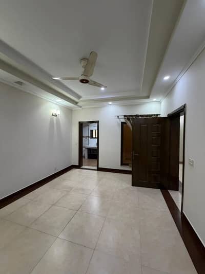 5 Marla Corner Owner Built Double Unit House 10 Kv Soler Green Meter