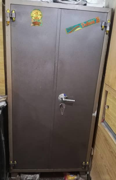 Heavy Duty Steel Almirah / Iron Cupboard for Sale