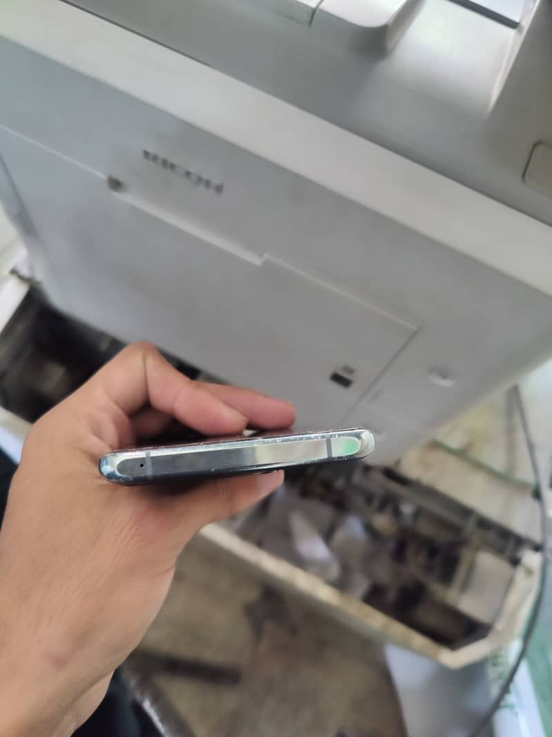 One Plus 10 Pro 4