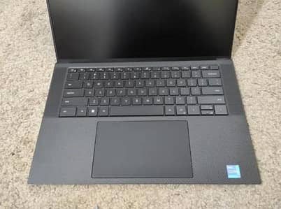 Laptop Dell XPS 15 – 12th Gen i7 (12700H) | RTX 3050 4GB | 16GB DDR5