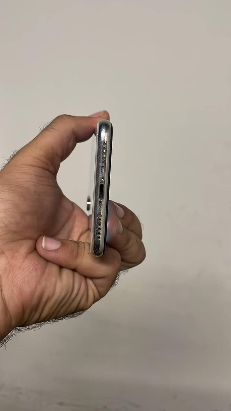 Apple iPhone X 2