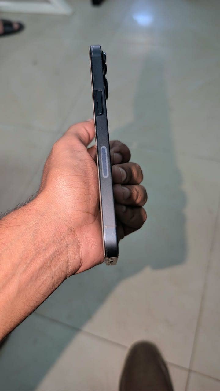 Apple iPhone 13 1