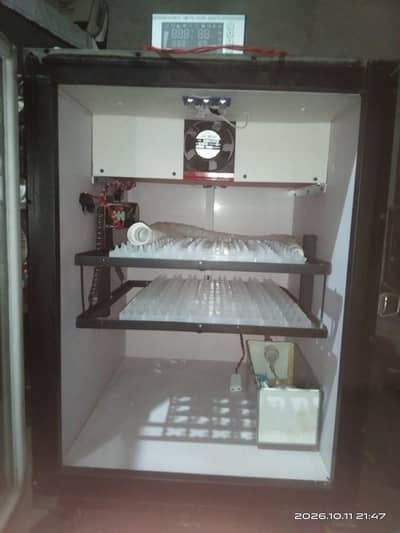 incublator electric fully automatic