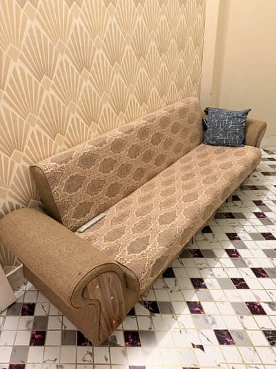 Diamond 6 Seater Sofa Come Bed + Free 3 Pillows/ Table