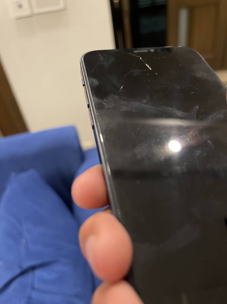 IPHONE 12 1