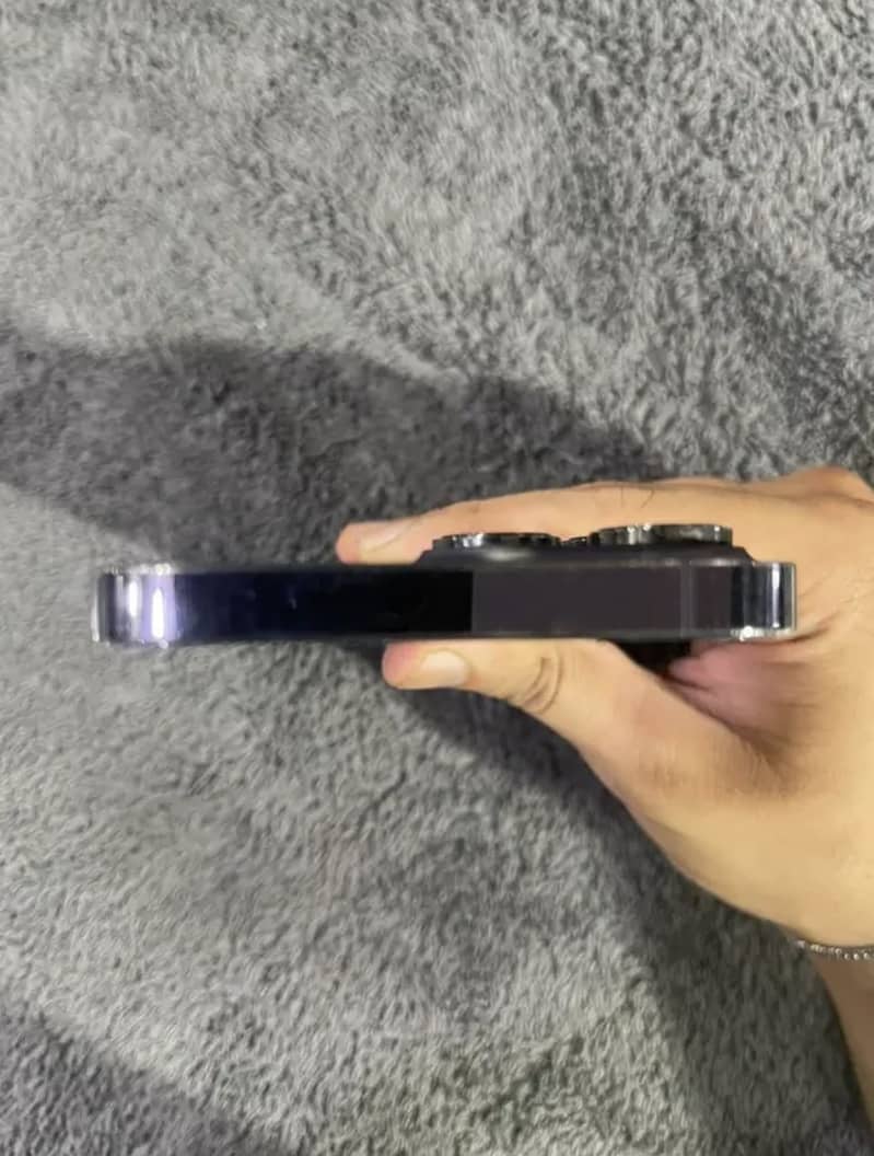 Apple iPhone 14 Pro Max 4