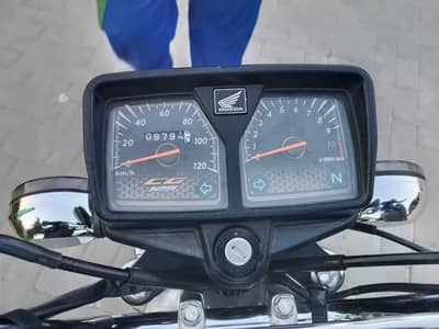 Honda CG-125 Golden Edition 2025 model